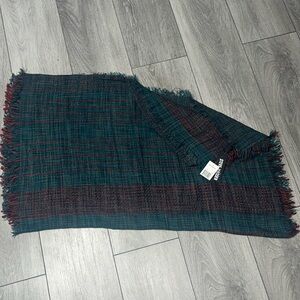 NWT Steve Madden Wrap Shall